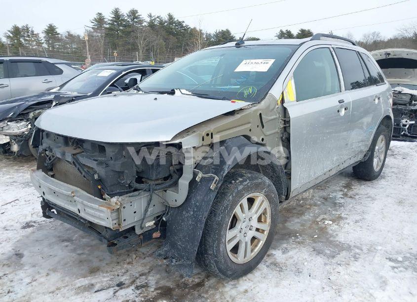 Photo 2 of 2011 Ford Edge SE (VIN 2FMDK3GC4BBA40575)