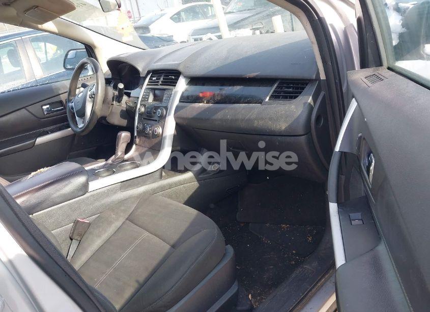 Photo 5 of 2011 Ford Edge SE (VIN 2FMDK3GC4BBB08793)