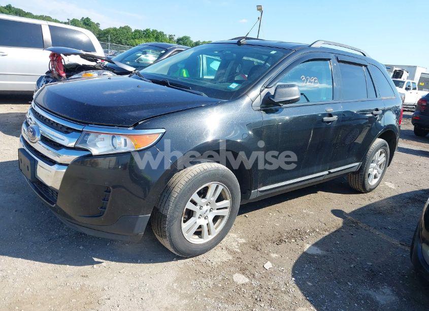 Photo 2 of 2012 Ford Edge SE (VIN 2FMDK3GC4CBA57619)