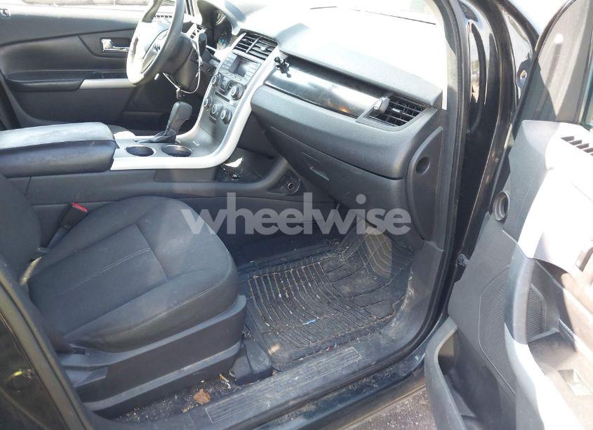 Photo 5 of 2012 Ford Edge SE (VIN 2FMDK3GC4CBA57619)