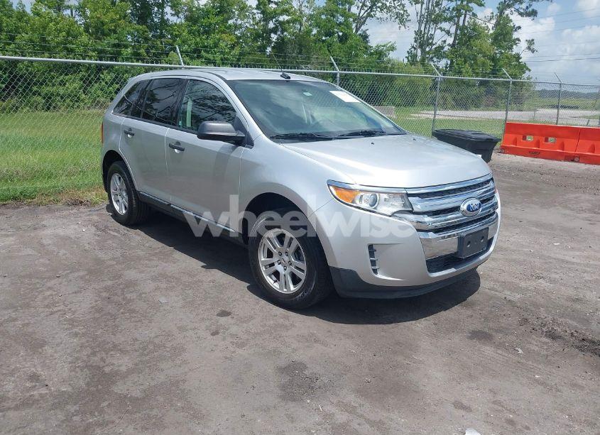 2013 Ford Edge SE (VIN 2FMDK3GC4DBA17137) main photo