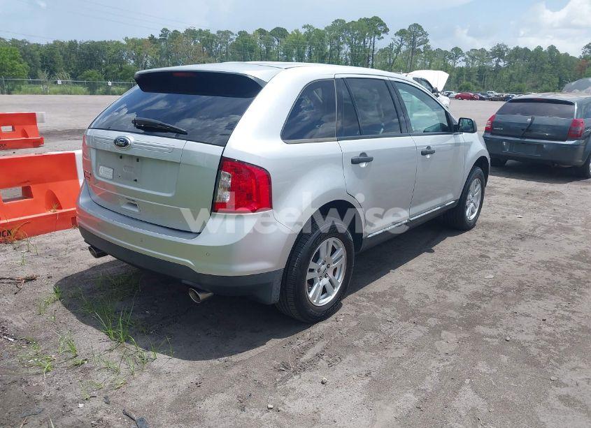 Photo 4 of 2013 Ford Edge SE (VIN 2FMDK3GC4DBA17137)