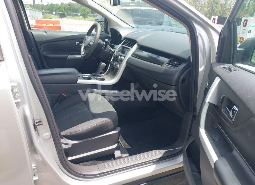 Photo 5 of 2013 Ford Edge SE (VIN 2FMDK3GC4DBA17137)