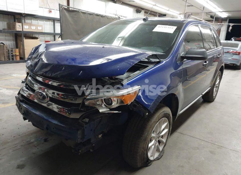 Photo 2 of 2013 Ford Edge SE (VIN 2FMDK3GC4DBB01961)