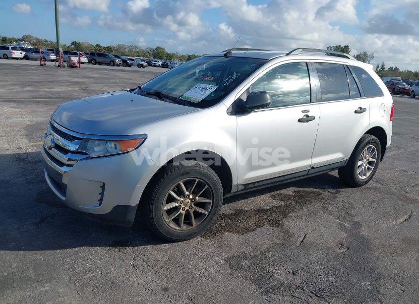 Photo 2 of 2013 Ford Edge SE (VIN 2FMDK3GC4DBB50822)