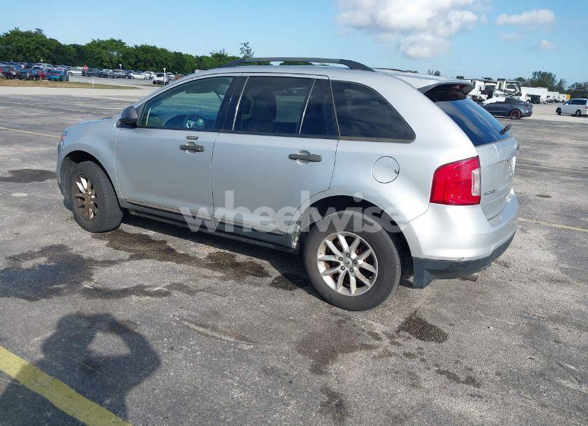 Photo 3 of 2013 Ford Edge SE (VIN 2FMDK3GC4DBB50822)