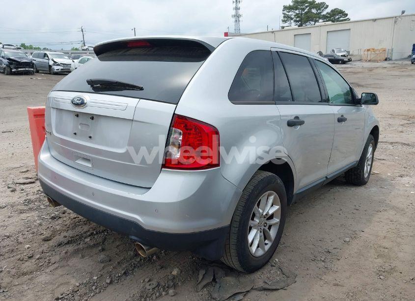 Photo 4 of 2013 Ford Edge SE (VIN 2FMDK3GC4DBB56460)