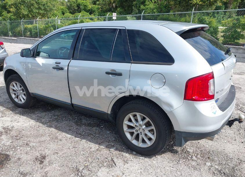 Photo 3 of 2013 Ford Edge SE (VIN 2FMDK3GC4DBB89569)