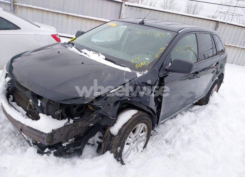 Photo 2 of 2010 Ford Edge SE (VIN 2FMDK3GC5ABB37797)