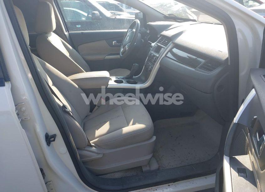 Photo 5 of 2011 Ford Edge SE (VIN 2FMDK3GC5BBA64237)