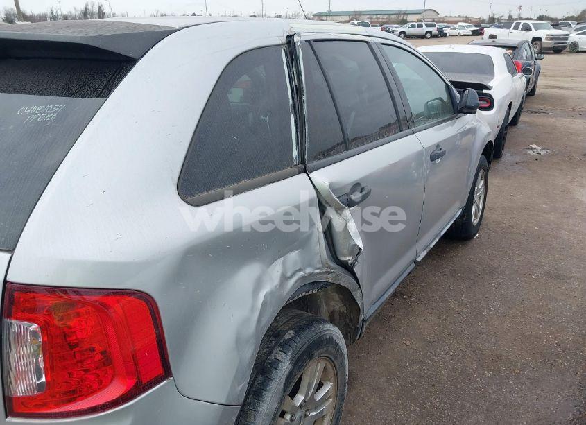 Photo 13 of 2011 Ford Edge SE (VIN 2FMDK3GC5BBB54570)