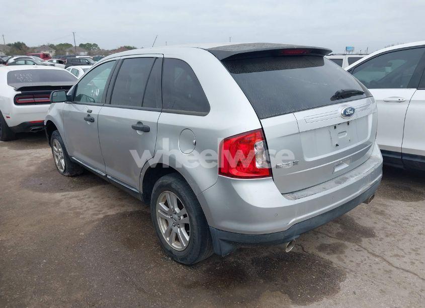Photo 3 of 2011 Ford Edge SE (VIN 2FMDK3GC5BBB54570)