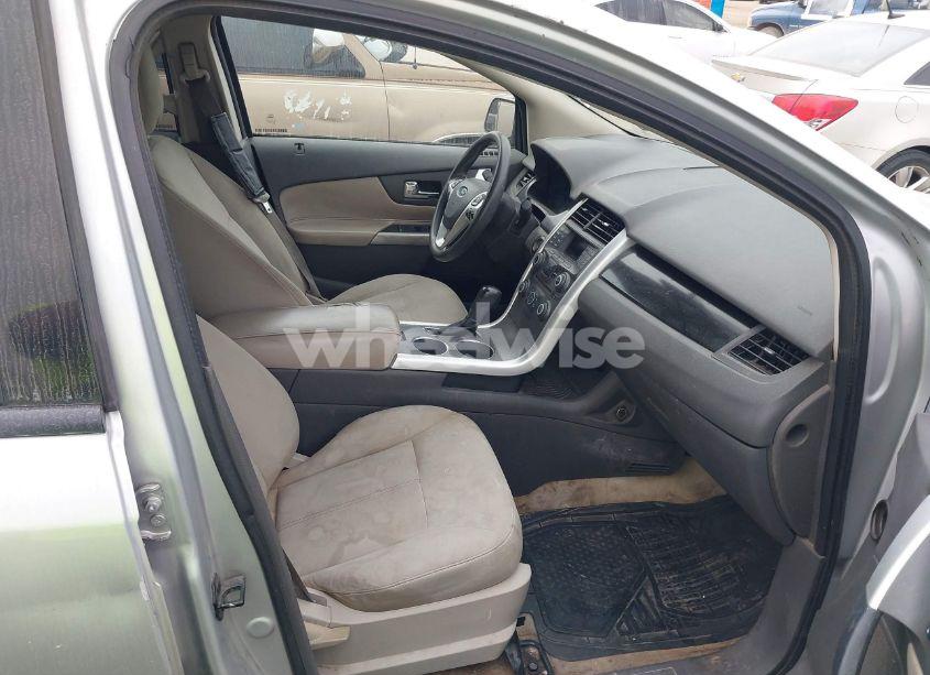 Photo 5 of 2011 Ford Edge SE (VIN 2FMDK3GC5BBB54570)