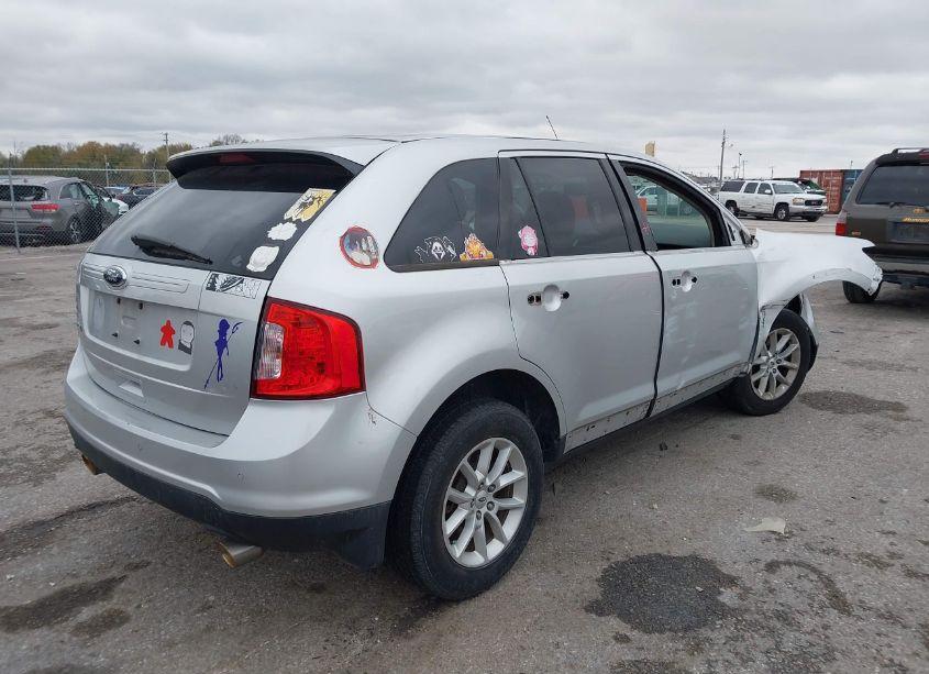 Photo 4 of 2013 Ford Edge SE (VIN 2FMDK3GC5DBA82689)