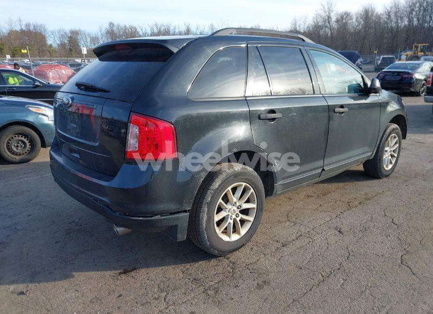 Photo 4 of 2013 Ford Edge SE (VIN 2FMDK3GC5DBC05021)