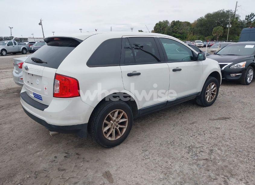 Photo 4 of 2013 Ford Edge SE (VIN 2FMDK3GC5DBE10144)