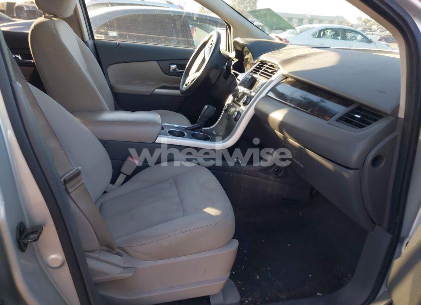 Photo 5 of 2013 Ford Edge SE (VIN 2FMDK3GC5DBE26229)