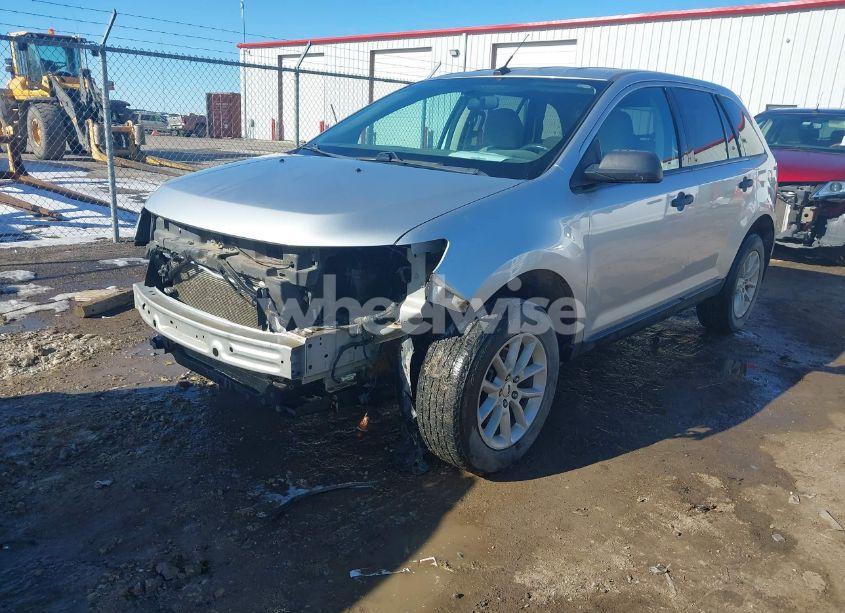 Photo 2 of 2013 Ford Edge SE (VIN 2FMDK3GC5DBE33732)