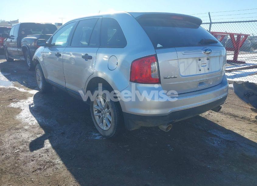 Photo 3 of 2013 Ford Edge SE (VIN 2FMDK3GC5DBE33732)