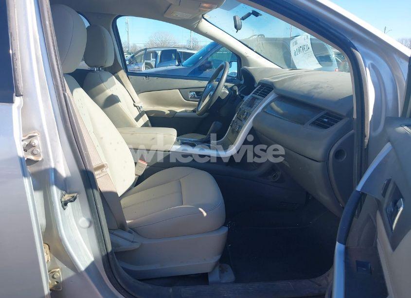 Photo 5 of 2013 Ford Edge SE (VIN 2FMDK3GC5DBE33732)