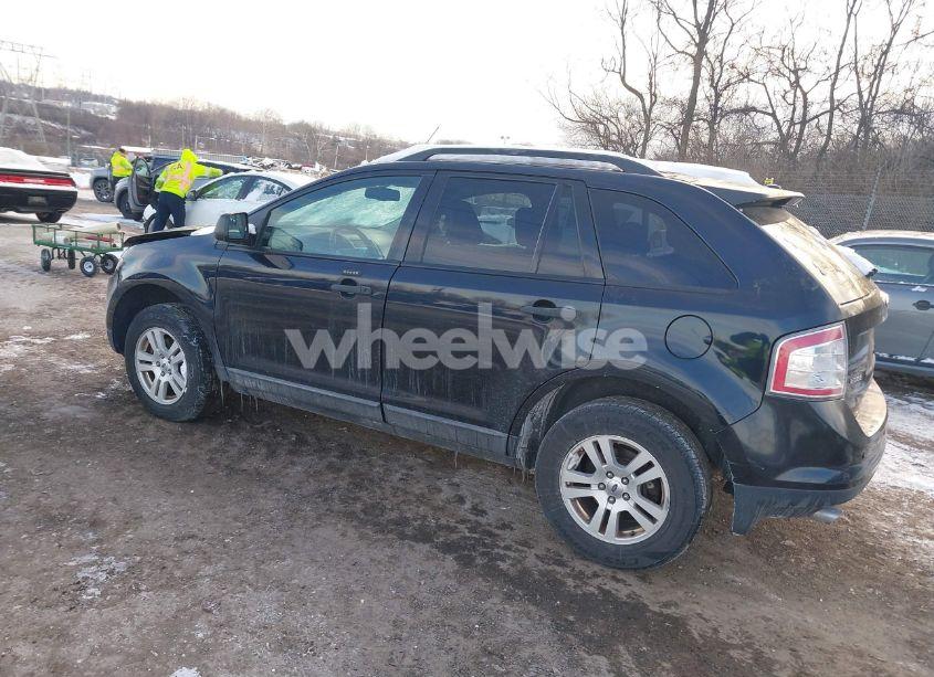 Photo 3 of 2010 Ford Edge SE (VIN 2FMDK3GC6ABA89436)
