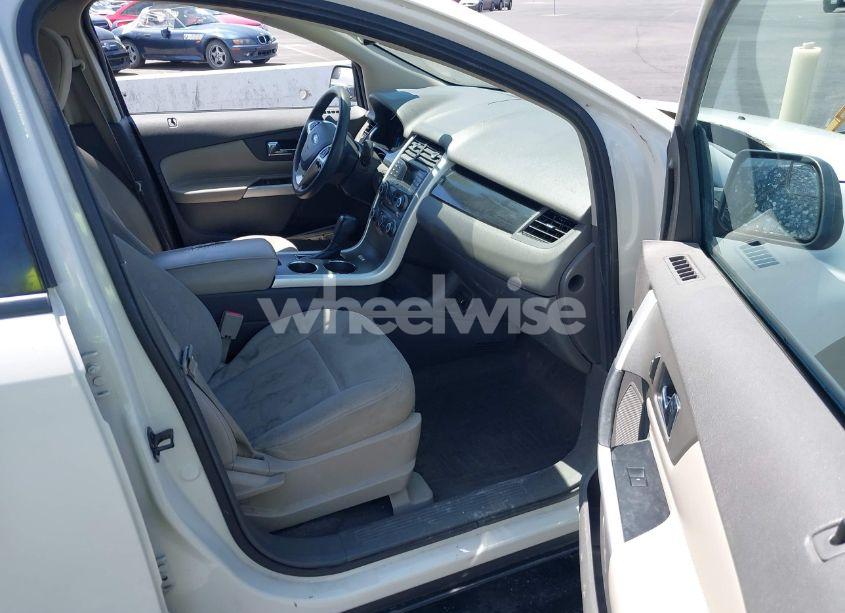 Photo 5 of 2013 Ford Edge SE (VIN 2FMDK3GC6DBC30266)