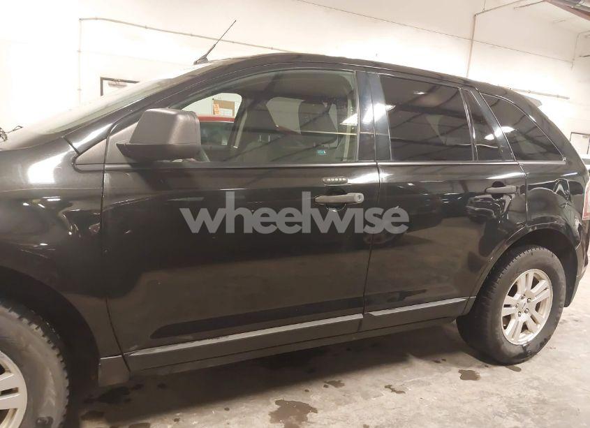 Photo 14 of 2010 Ford Edge SE (VIN 2FMDK3GC7ABB28499)