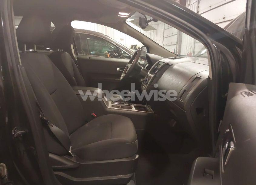 Photo 5 of 2010 Ford Edge SE (VIN 2FMDK3GC7ABB28499)