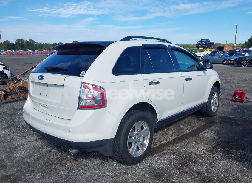 Photo 4 of 2010 Ford Edge SE (VIN 2FMDK3GC7ABB40913)