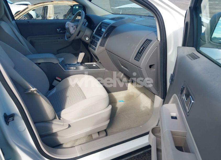 Photo 5 of 2010 Ford Edge SE (VIN 2FMDK3GC7ABB40913)