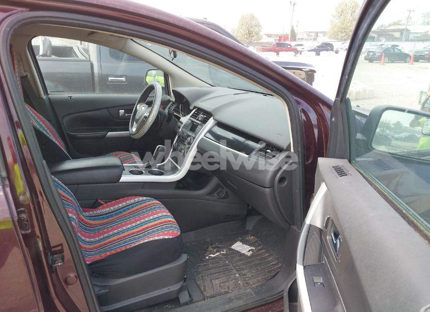 Photo 5 of 2011 Ford Edge SE (VIN 2FMDK3GC7BBA18618)