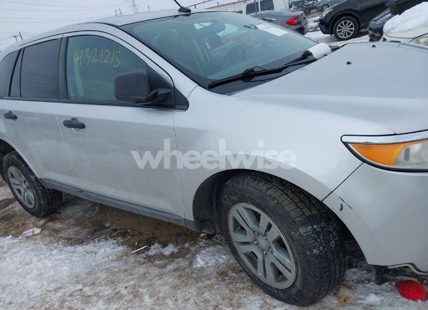 Photo 13 of 2011 Ford Edge SE (VIN 2FMDK3GC7BBA26217)