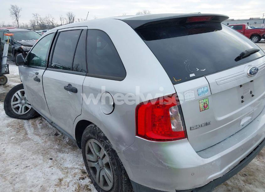Photo 3 of 2011 Ford Edge SE (VIN 2FMDK3GC7BBA26217)