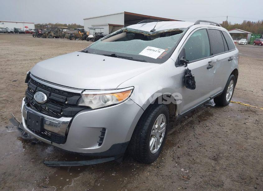 Photo 2 of 2011 Ford Edge SE (VIN 2FMDK3GC7BBB05564)