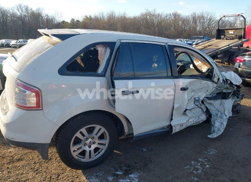 Photo 19 of 2010 Ford Edge SE (VIN 2FMDK3GC8ABB26647)