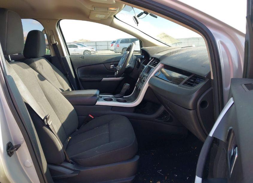 Photo 5 of 2011 Ford Edge SE (VIN 2FMDK3GC8BBA47268)