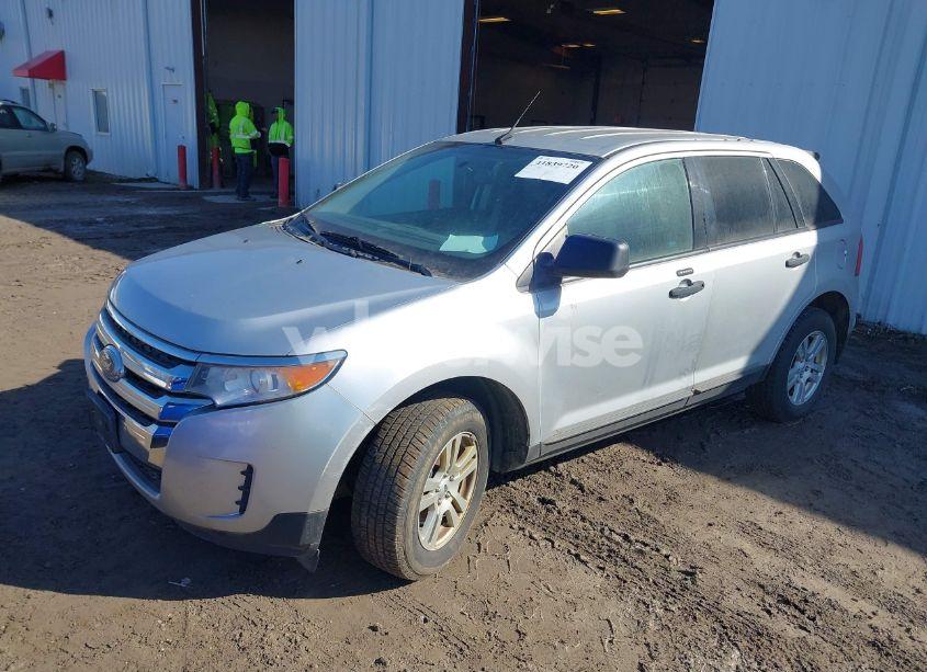 Photo 2 of 2011 Ford Edge SE (VIN 2FMDK3GC8BBA52356)