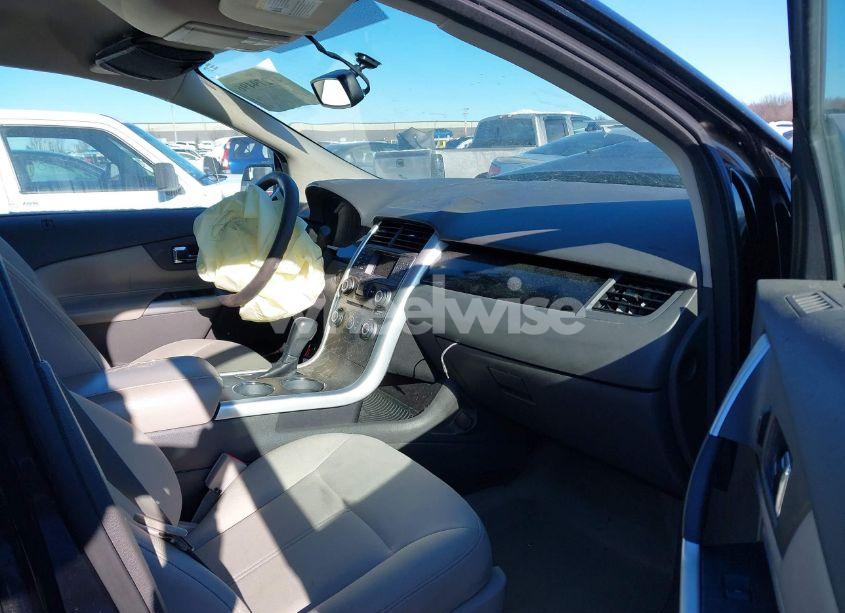 Photo 5 of 2011 Ford Edge SE (VIN 2FMDK3GC8BBB51047)
