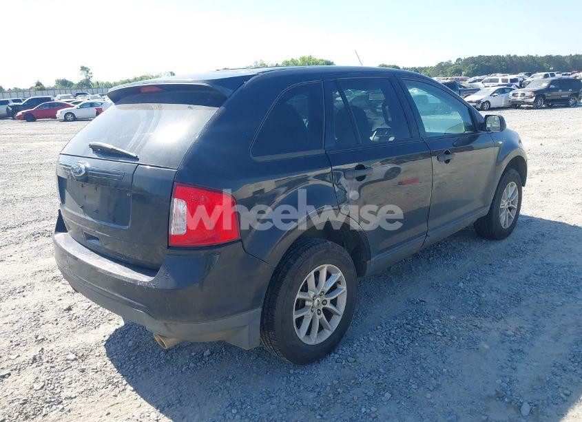 Photo 4 of 2013 Ford Edge SE (VIN 2FMDK3GC8DBE23616)