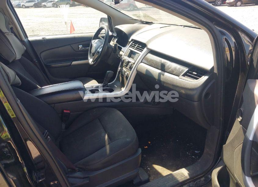 Photo 5 of 2013 Ford Edge SE (VIN 2FMDK3GC8DBE23616)