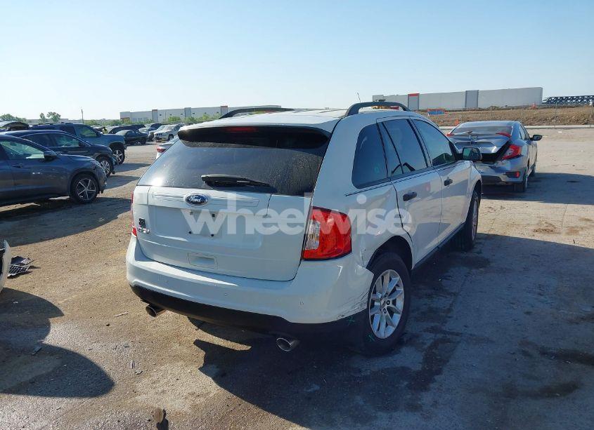 Photo 4 of 2013 Ford Edge SE (VIN 2FMDK3GC8DBE25124)