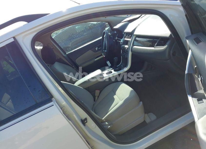 Photo 5 of 2013 Ford Edge SE (VIN 2FMDK3GC8DBE25124)