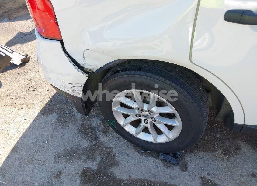 Photo 6 of 2013 Ford Edge SE (VIN 2FMDK3GC8DBE25124)