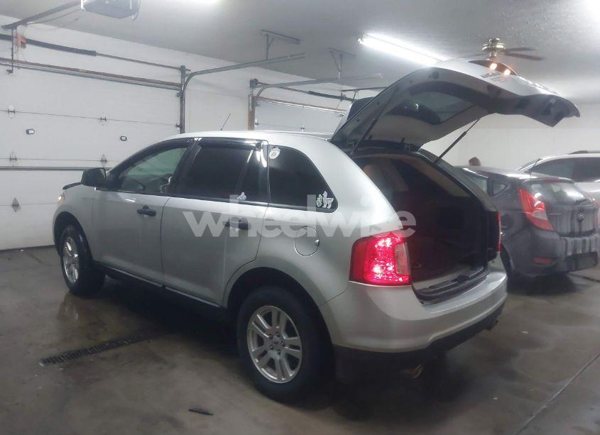 Photo 3 of 2011 Ford Edge SE (VIN 2FMDK3GC9BBA56240)