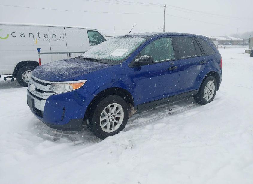 Photo 2 of 2013 Ford Edge SE (VIN 2FMDK3GC9DBB20957)
