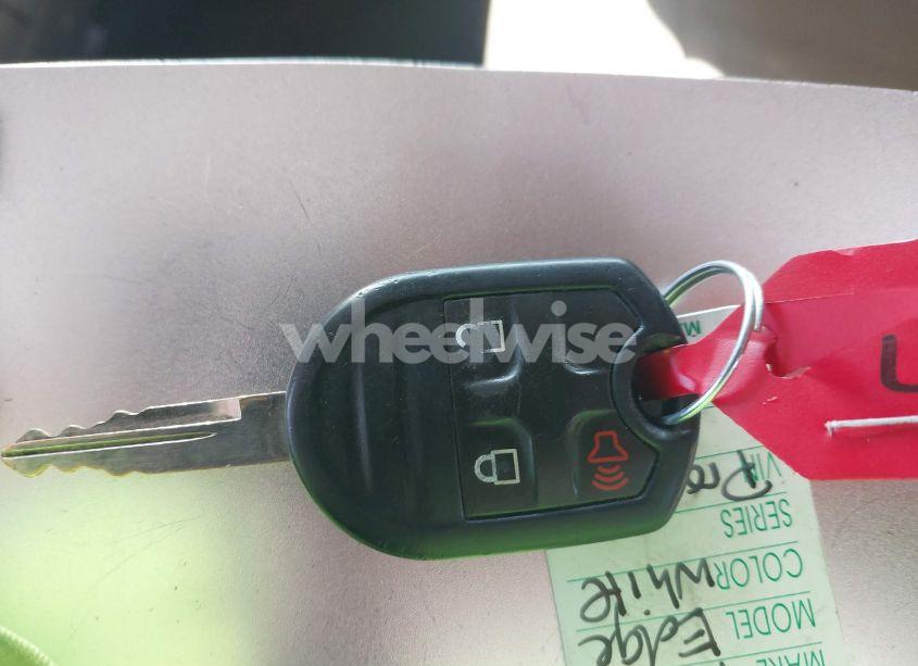 Photo 11 of 2013 Ford Edge SE (VIN 2FMDK3GC9DBC30388)