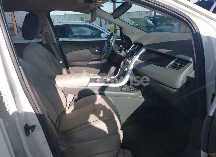 Photo 5 of 2013 Ford Edge SE (VIN 2FMDK3GC9DBC30388)