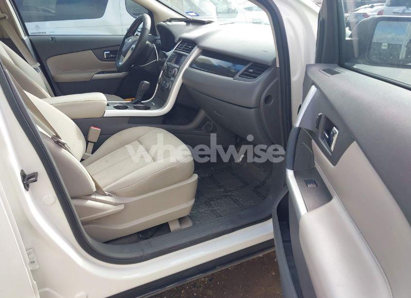 Photo 5 of 2013 Ford Edge SE (VIN 2FMDK3GC9DBC96178)