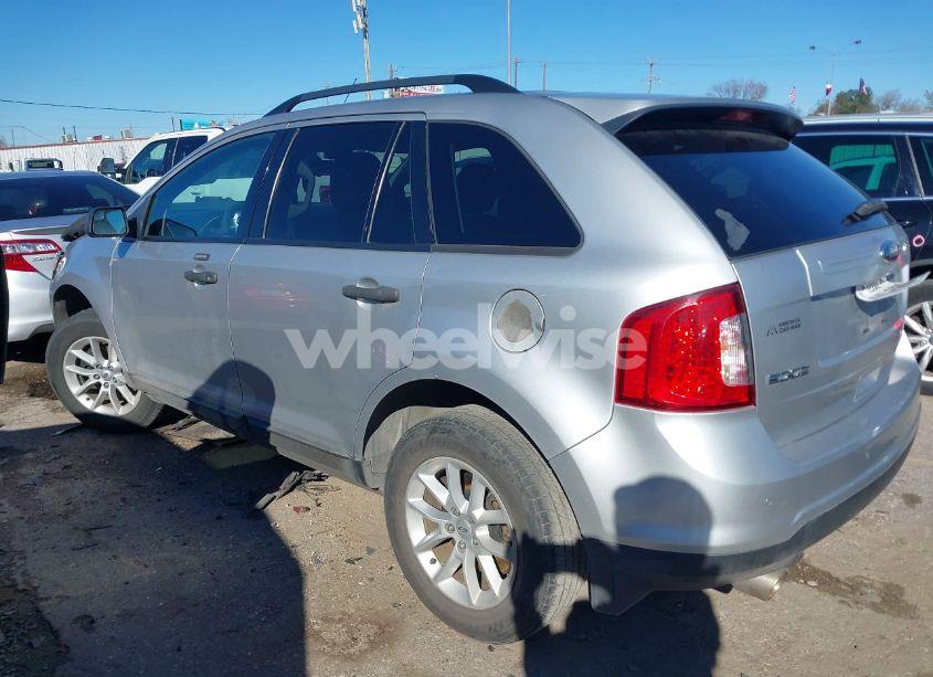 Photo 3 of 2013 Ford Edge SE (VIN 2FMDK3GCXDBE24198)