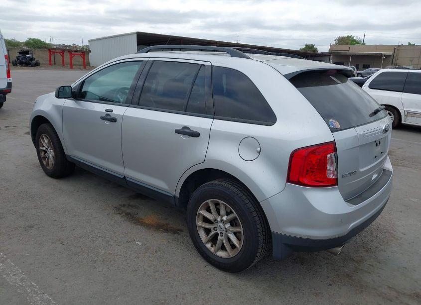 Photo 3 of 2014 Ford Edge SE (VIN 2FMDK3GCXEBA07536)